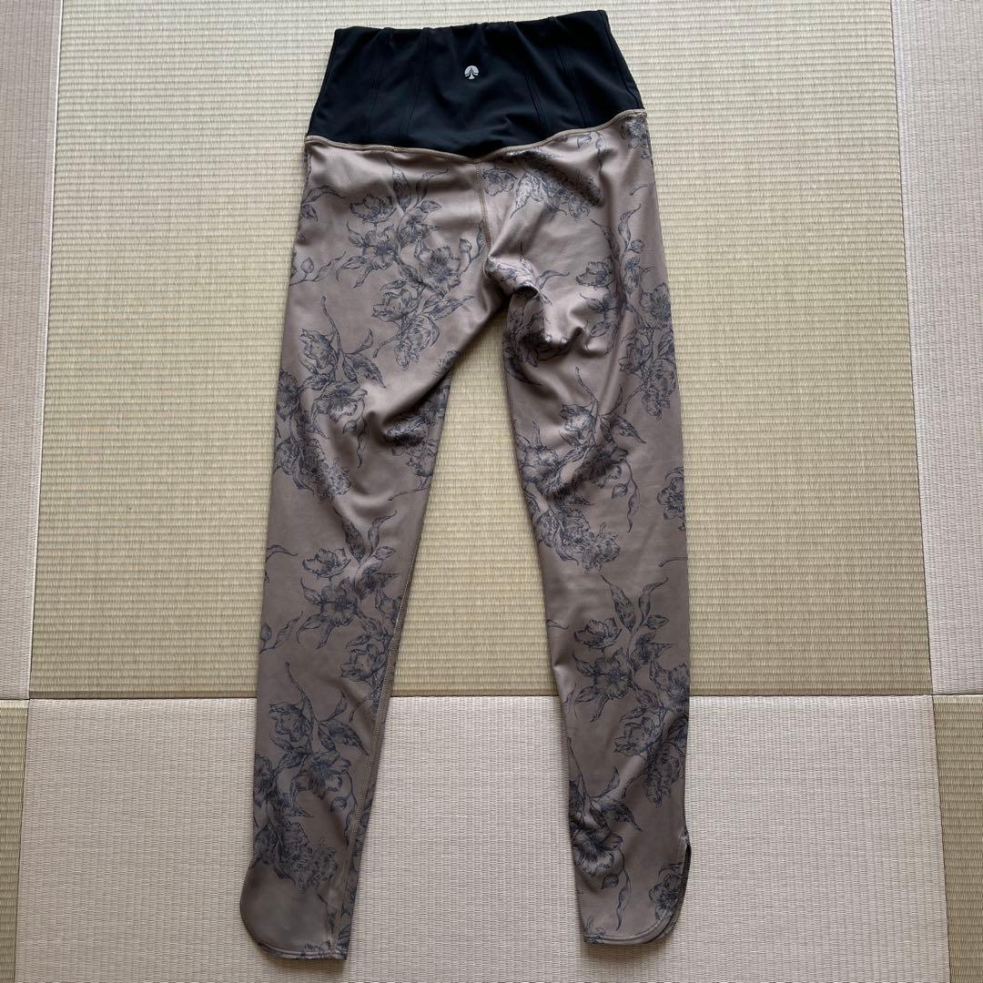 SUKALA ヨガウェア 花柄セット　Sサイズ