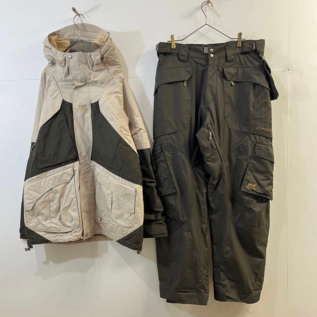 ガッタまんさん　専用　 ヘリーハンセン　上下セット　スノボウェア　スキーウェア