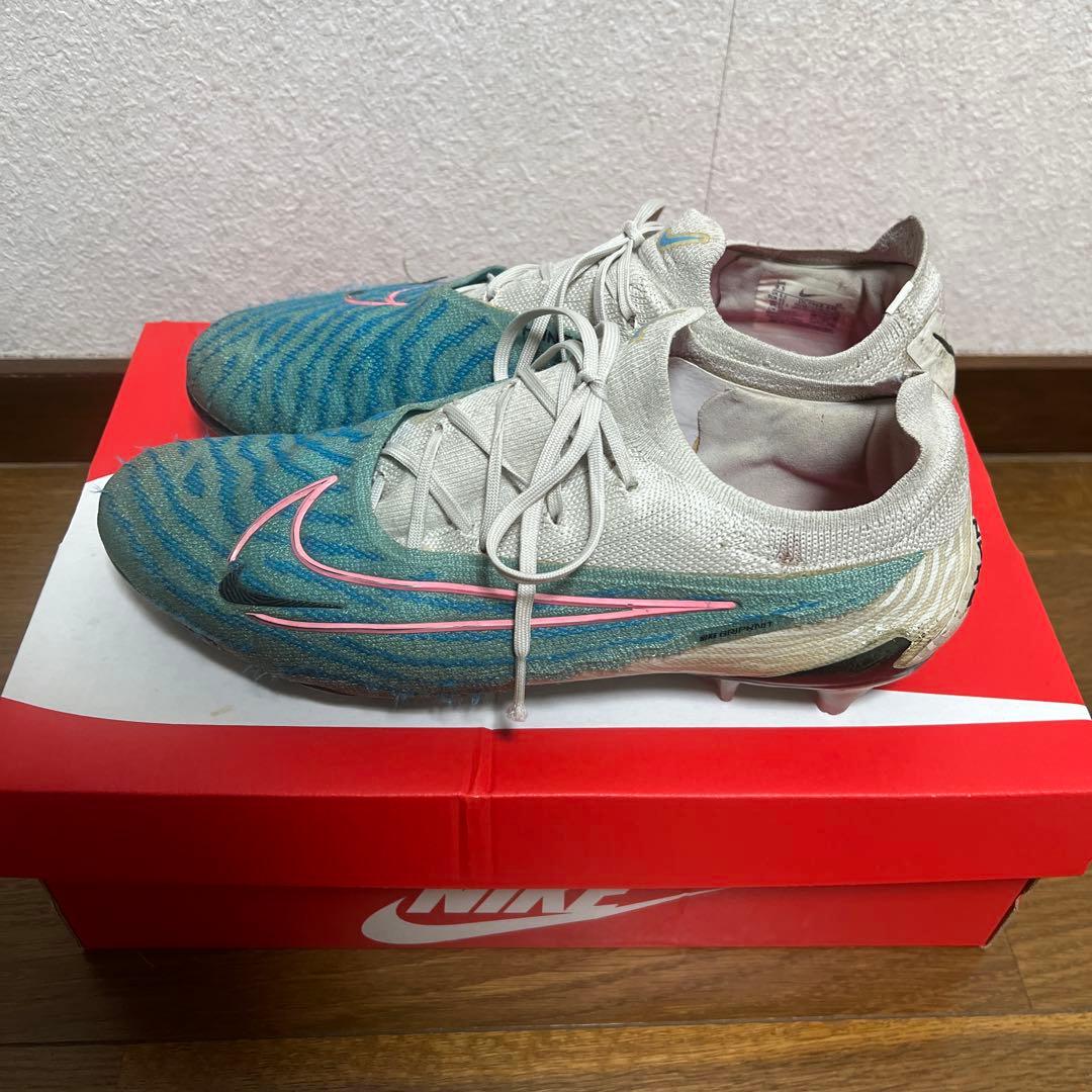 サッカースパイクNIKE ファントムGXエリート fg