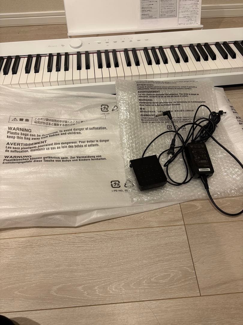 CASIO Privia PX-S1000電子ピアノ ホワイト