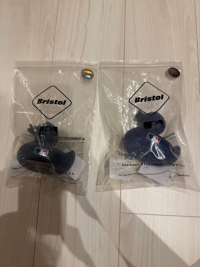 FCRB x MLB RUBBER DUCK ヤンキース＋ドジャース アヒル