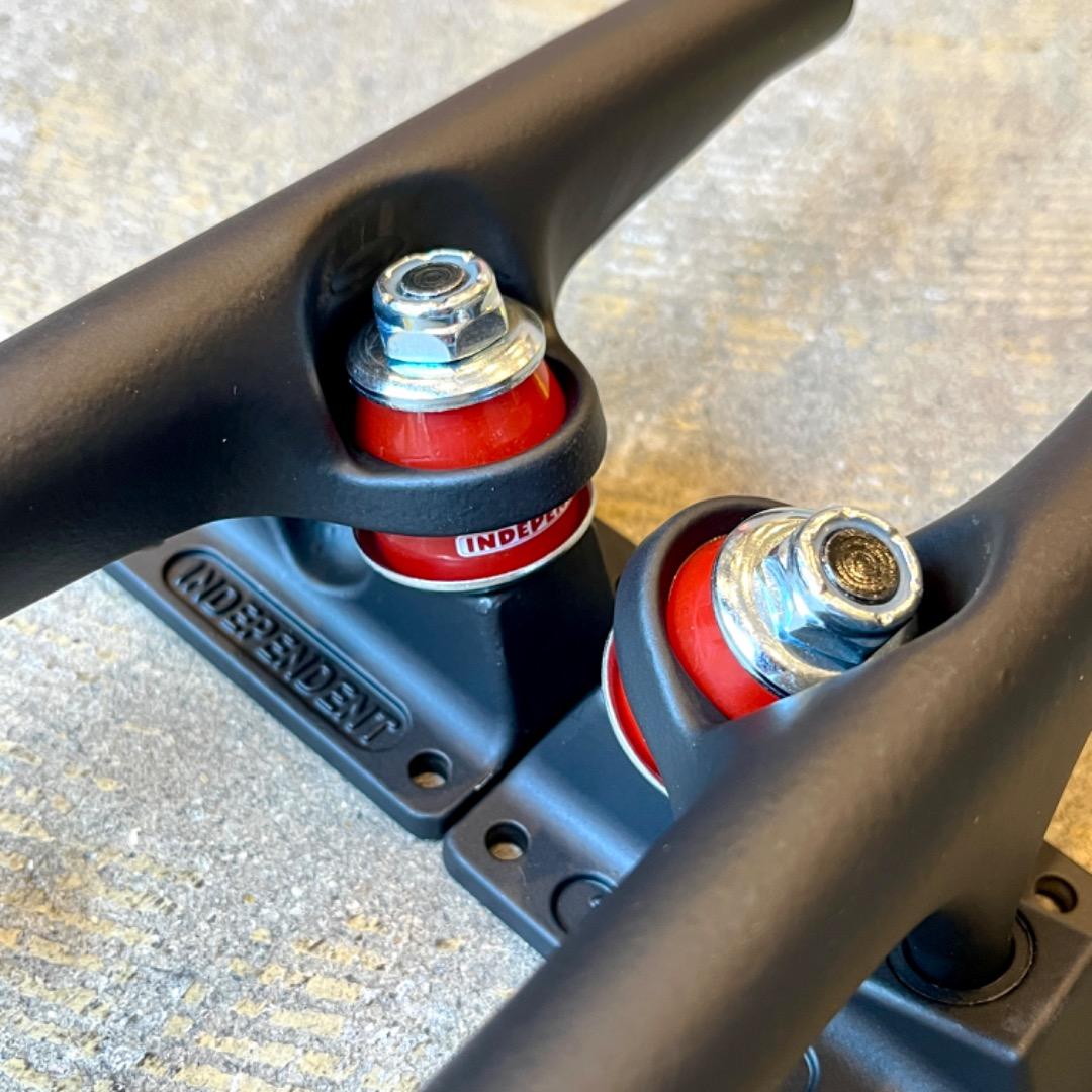 新品 INDEPENDENT 復刻 STAGE 4 TRUCK 215 インディ