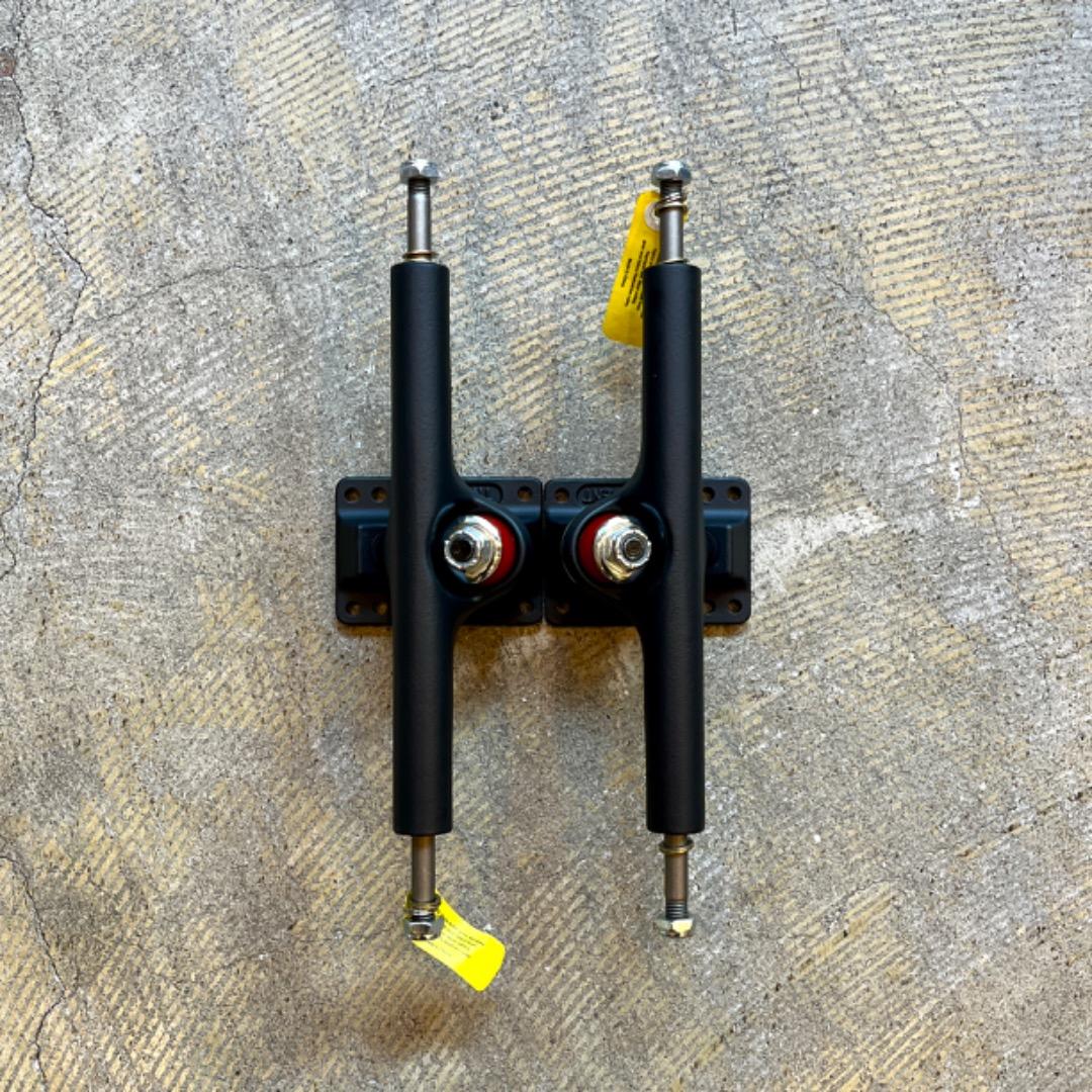 新品 INDEPENDENT 復刻 STAGE 4 TRUCK 215 インディ