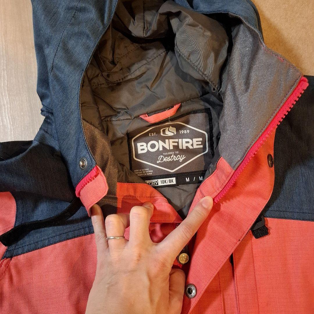 美品ボードウェアM　Bonfire　ボンファイア　ピンク×デニム