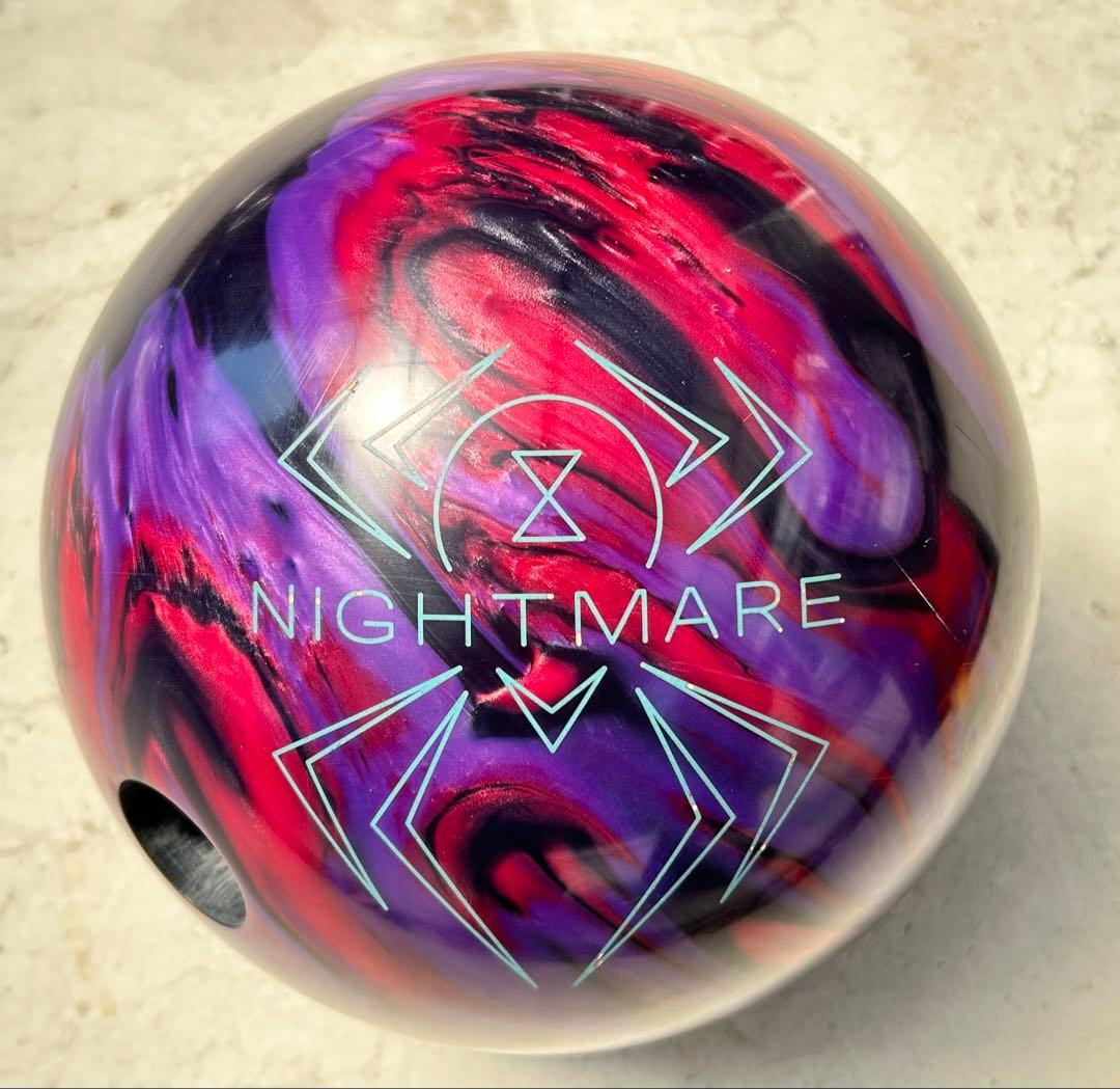 BLACK WIDOW NIGHTMARE 14LB ボウリングボール