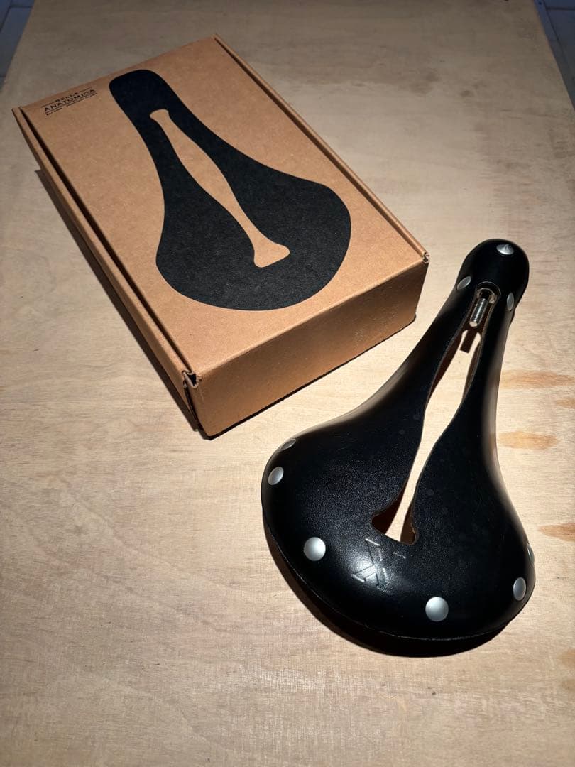 selle anatomica レザーサドル