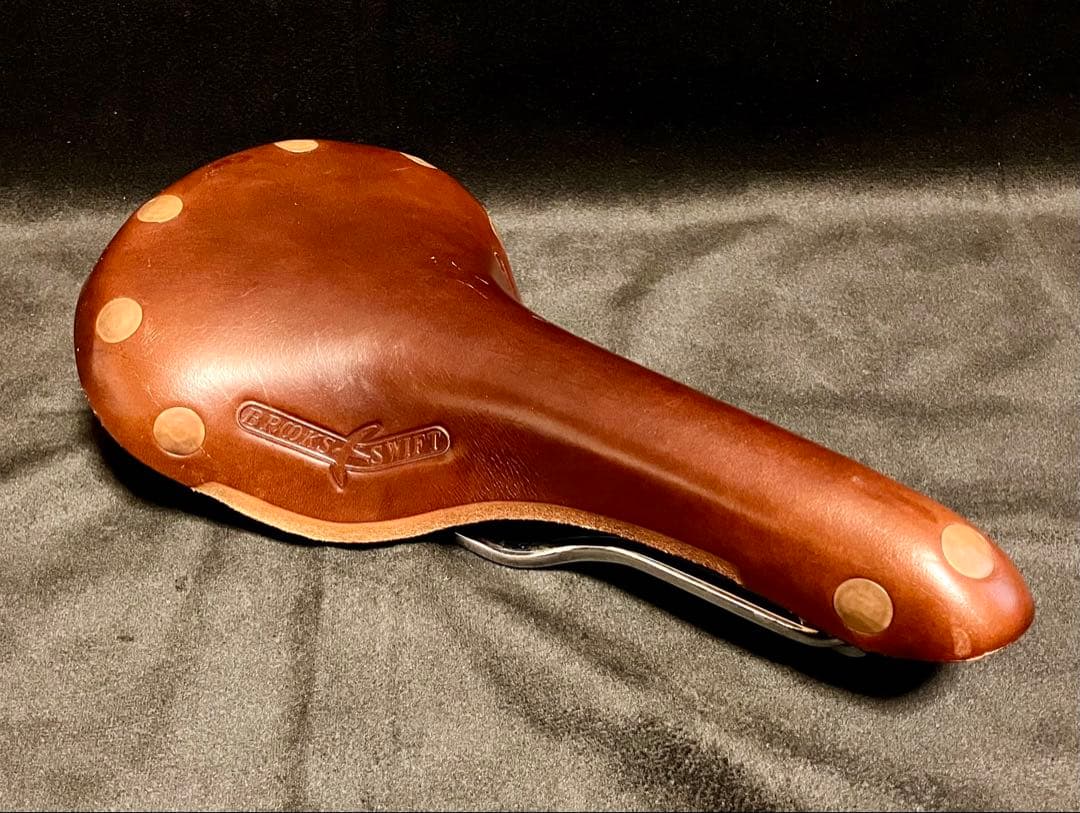 BROOKS SWIFT サドル
