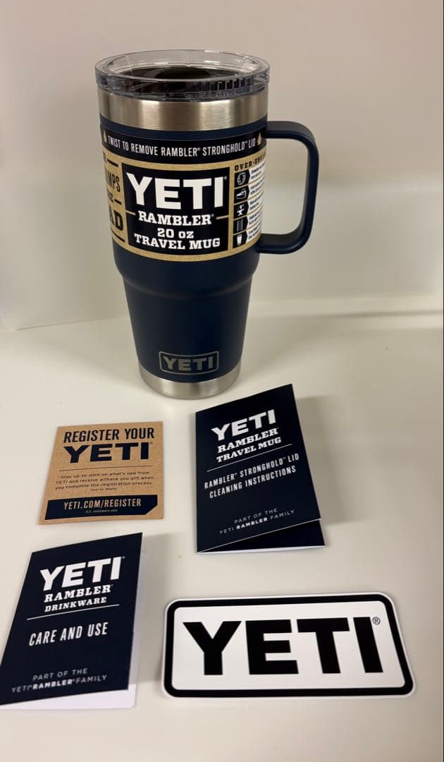 【新品未使用】人気サイズYeti 20oz(591ml) トラベルマグ ネイビー