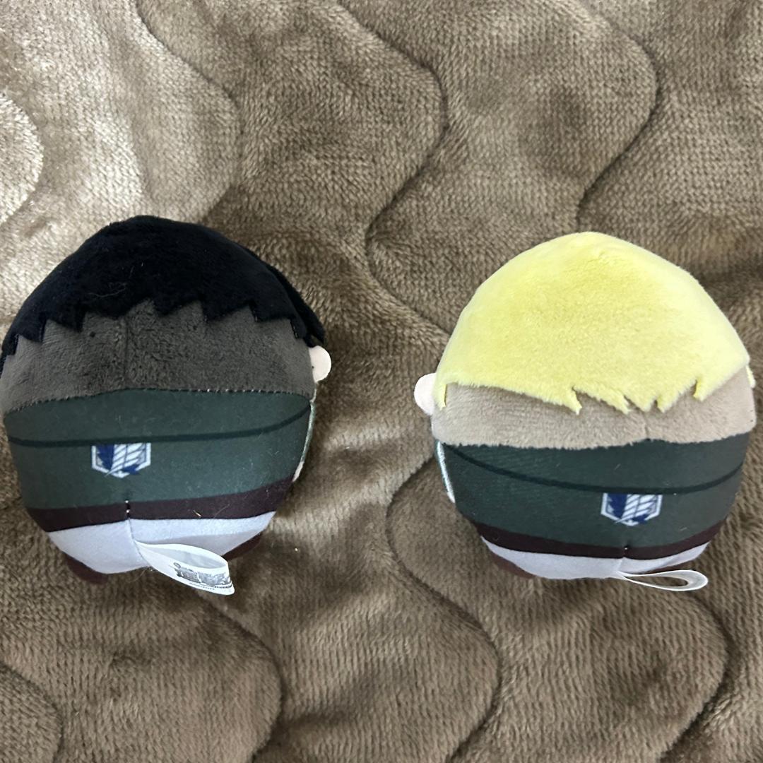 進撃の巨人 リヴァイ＋エルヴィン ふわコロりん