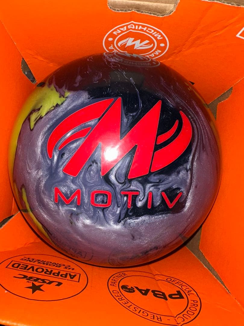 モーティブ スープラGT ボウリングボール15ポンド