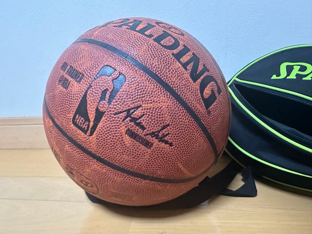 NBA officialトレーニング用の重たいバスケットボール