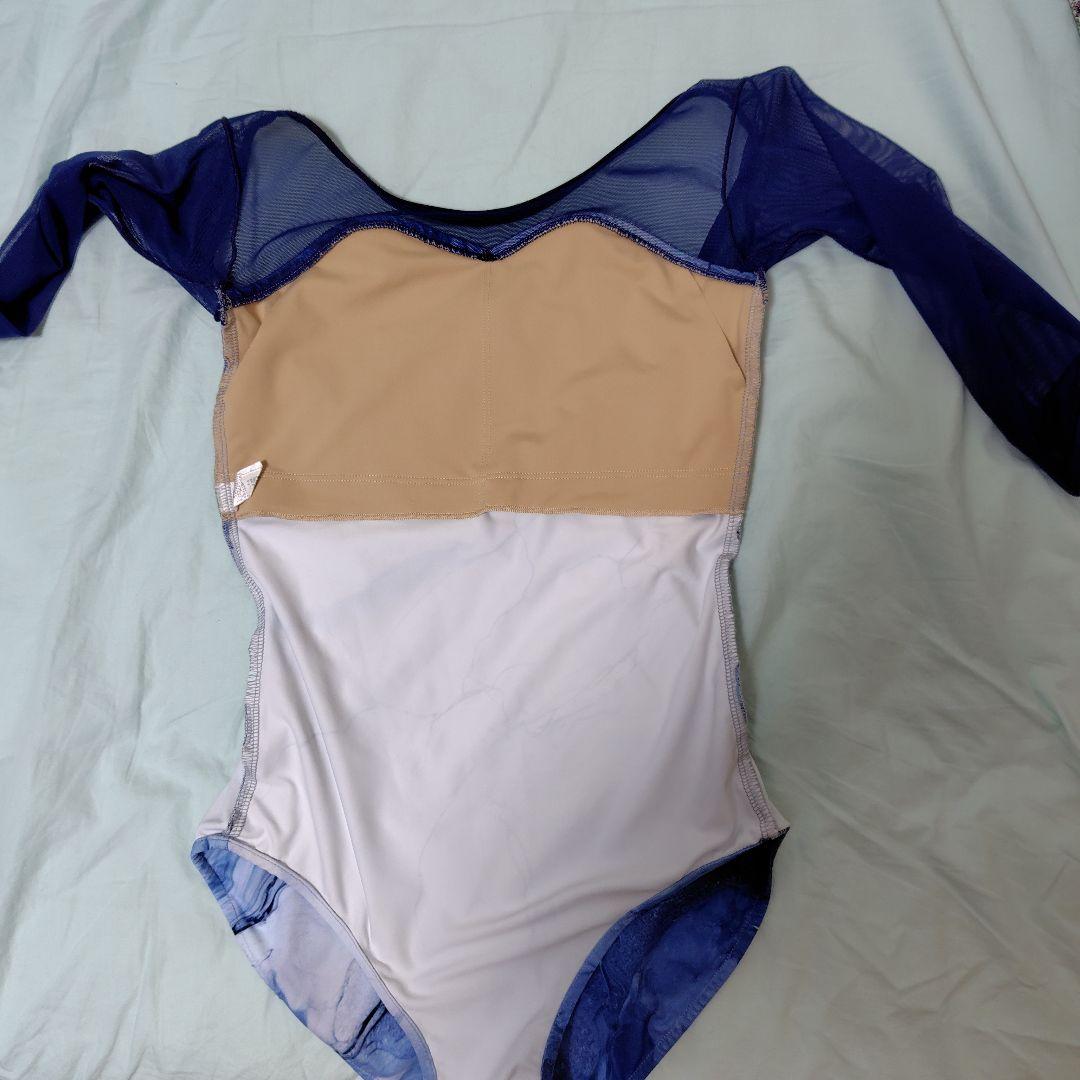 美品unoaレオタード