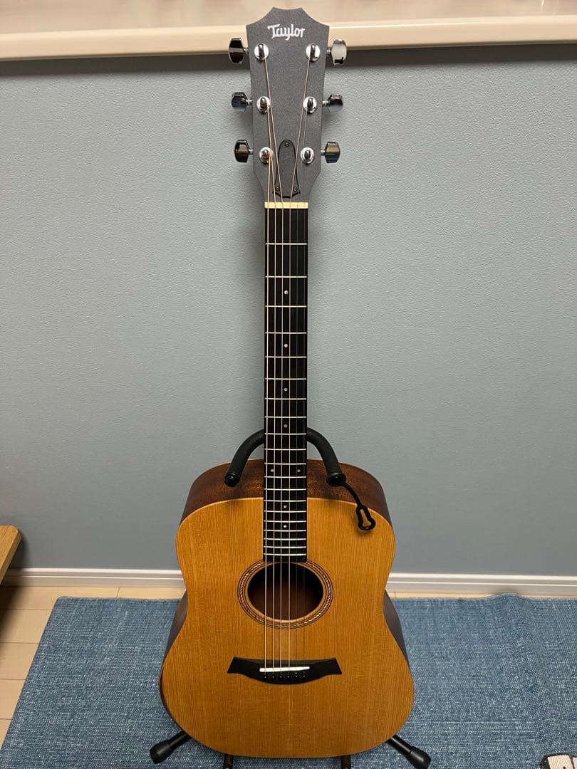 Taylor guitar Academy10 バッグ・チューナ・教科書・ピック