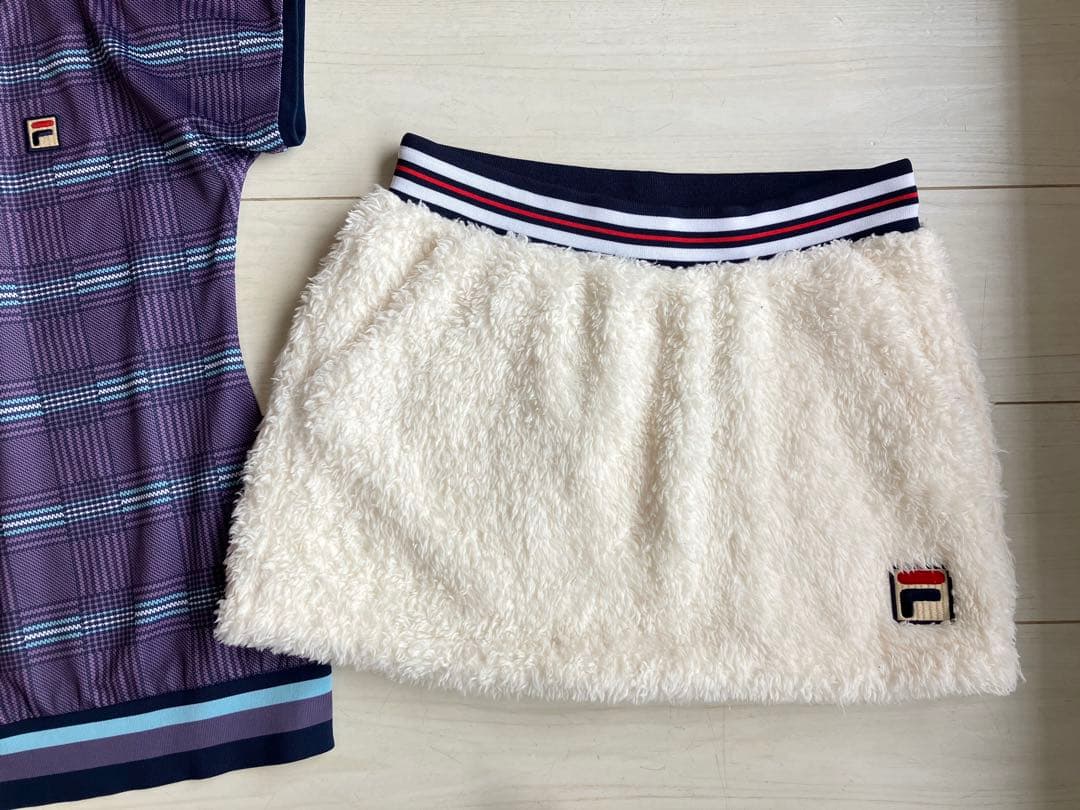 FILA＊モコモコ防寒ボアスコートとパープルチェック柄のトップス上下セットL