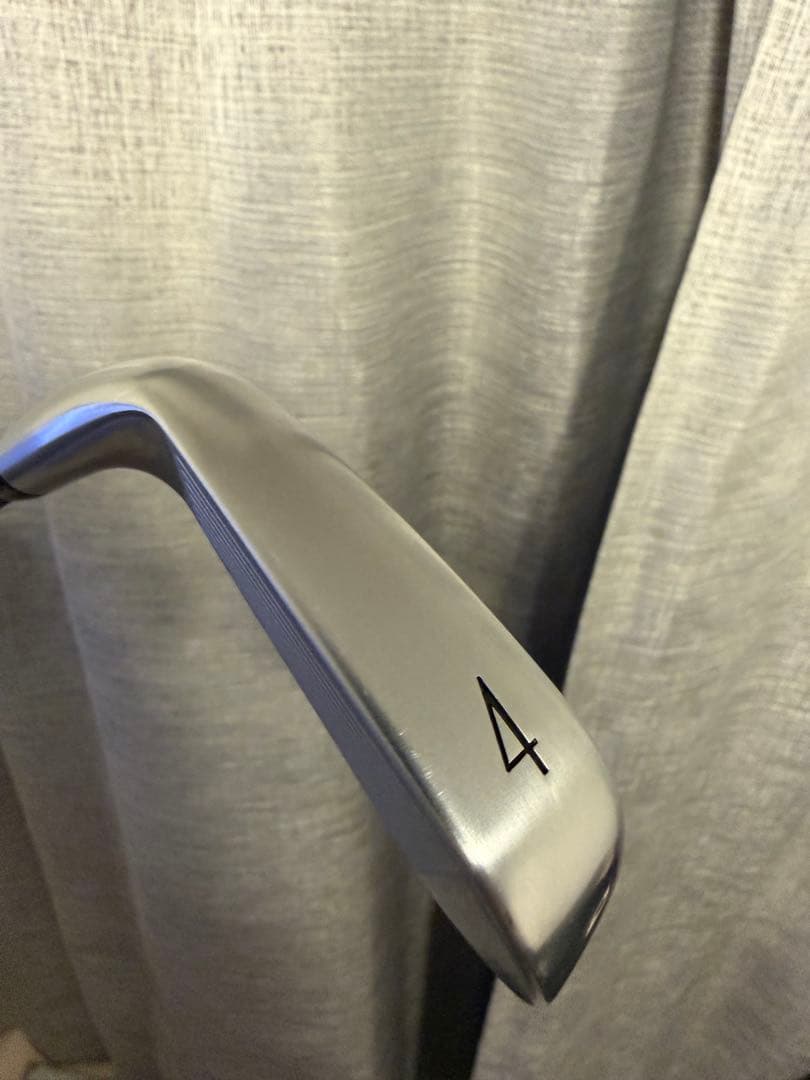 Titleist T250U 4番ユーティリティ