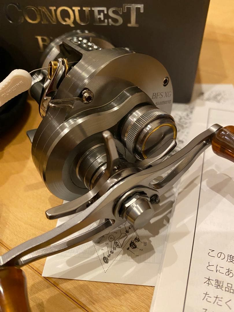 SHIMANO カルカッタコンクエスト BFS XG 左ハンドル