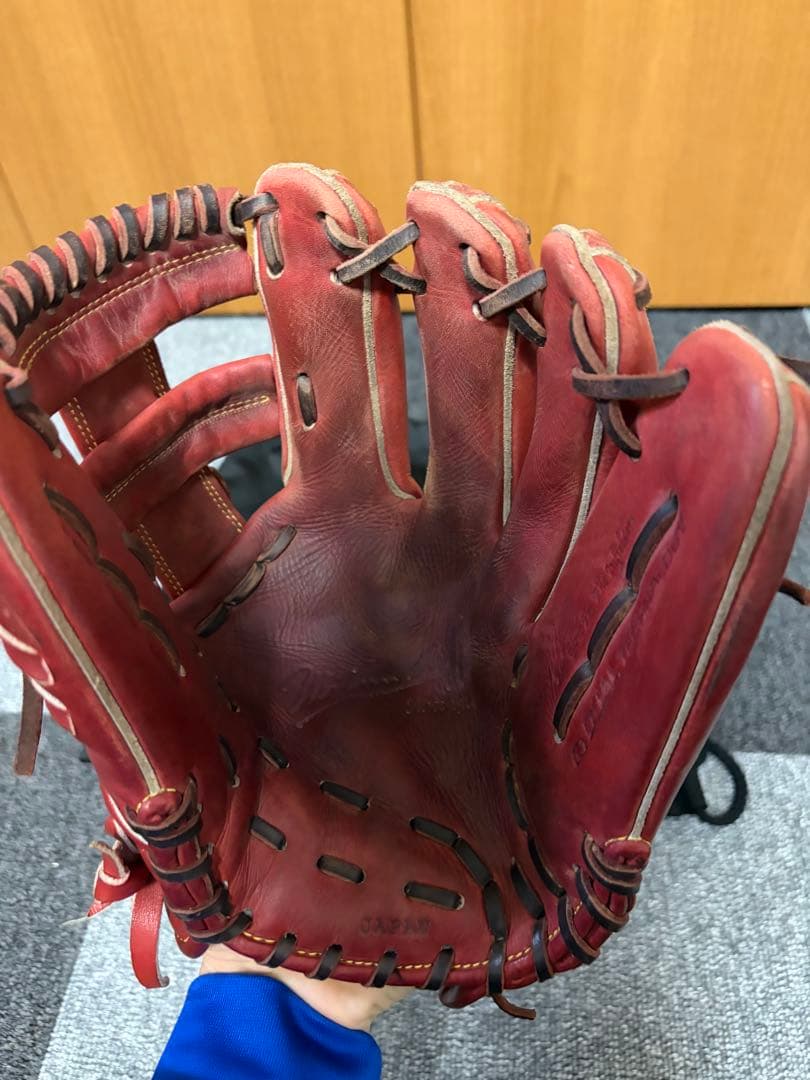 Wilson 内野手用硬式グローブ収納袋付き