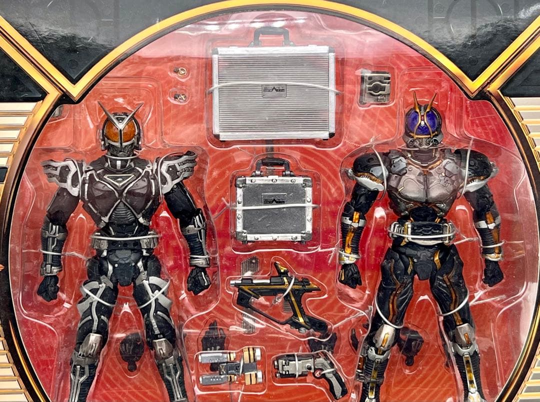 【S.I.C. 】仮面ライダーカイザ&仮面ライダーデルタ2体セット VOL.30