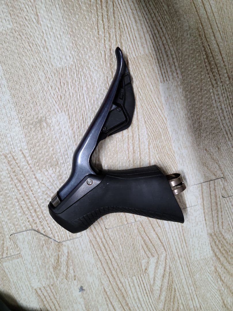 Shimano Ultegra ST-R8050 Di2 STIレバー　左右