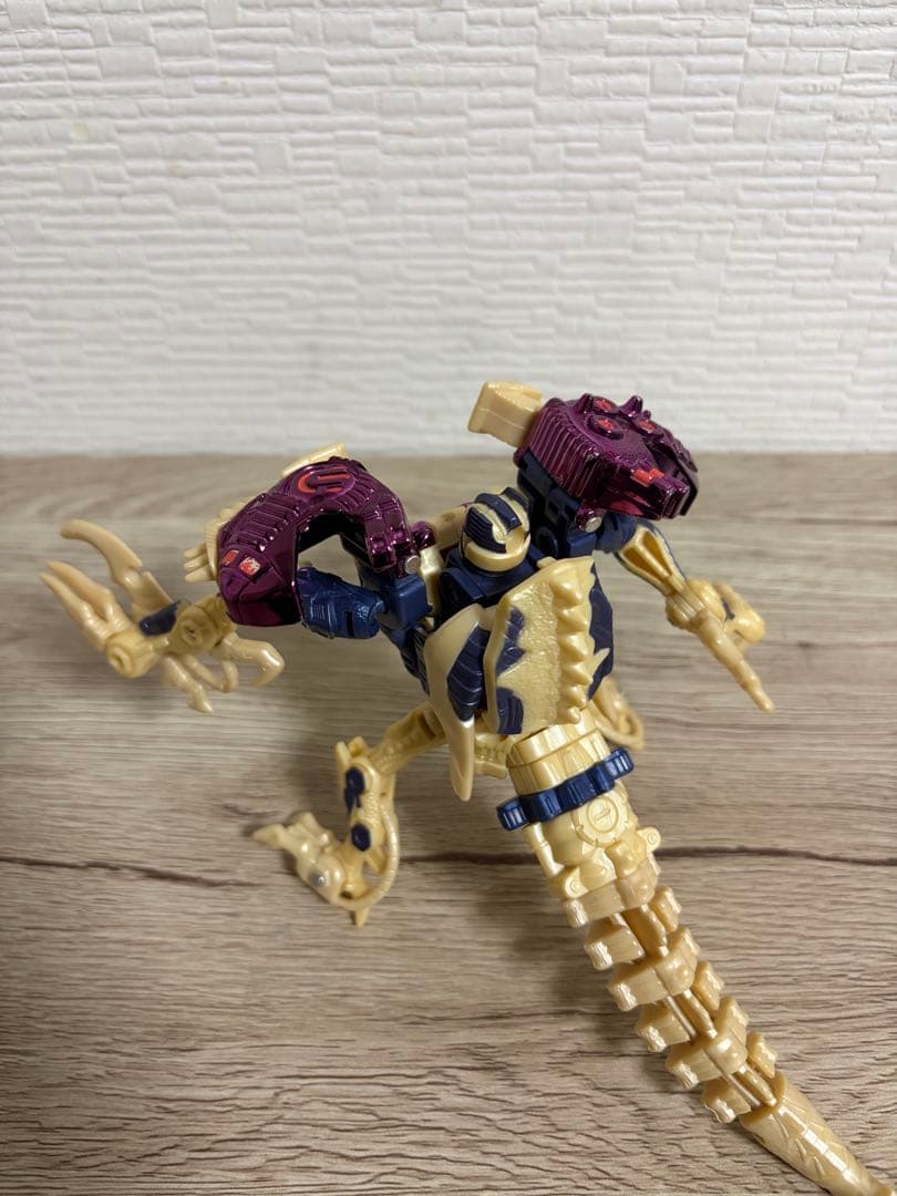 超生命体トランスフォーマー　ビーストウォーズ メタルス　メタルスダイノボット