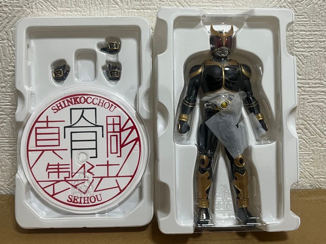 s.h.figuarts 真骨彫製法 仮面ライダークウガ アメイジングマイティ