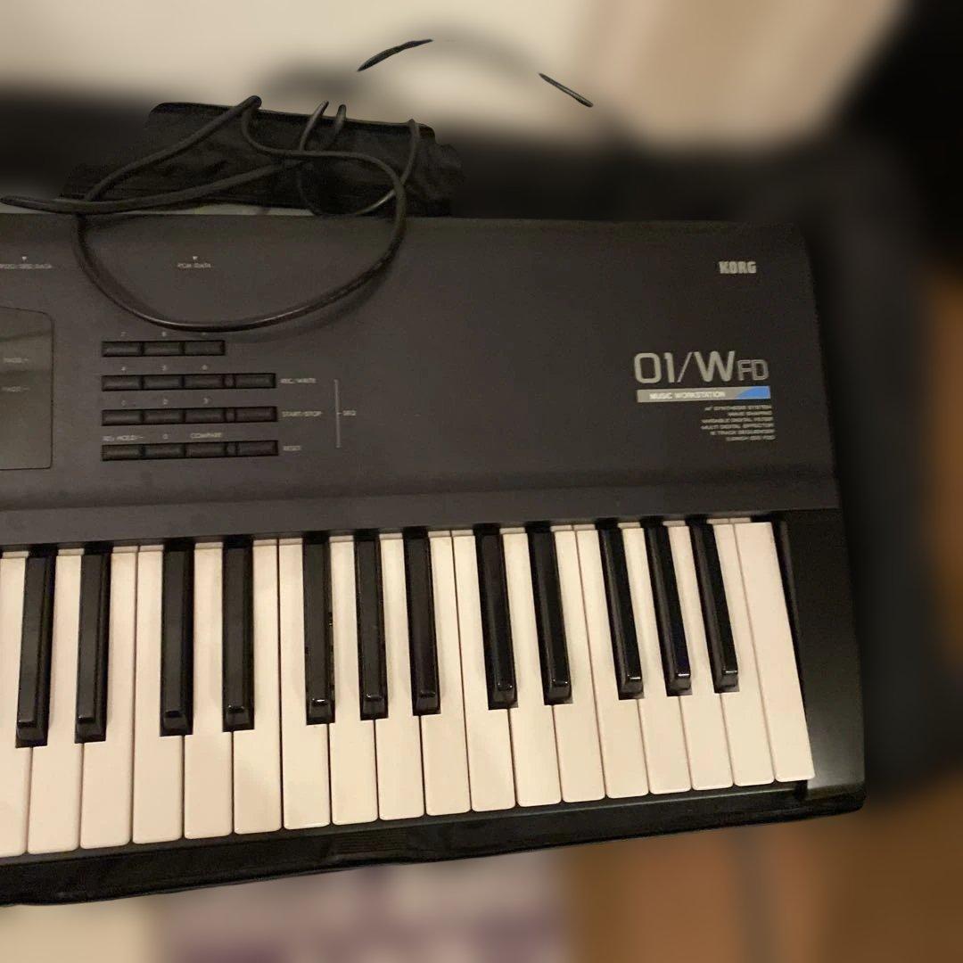 【送料無料】KORG シンセサイザー　01/W FD