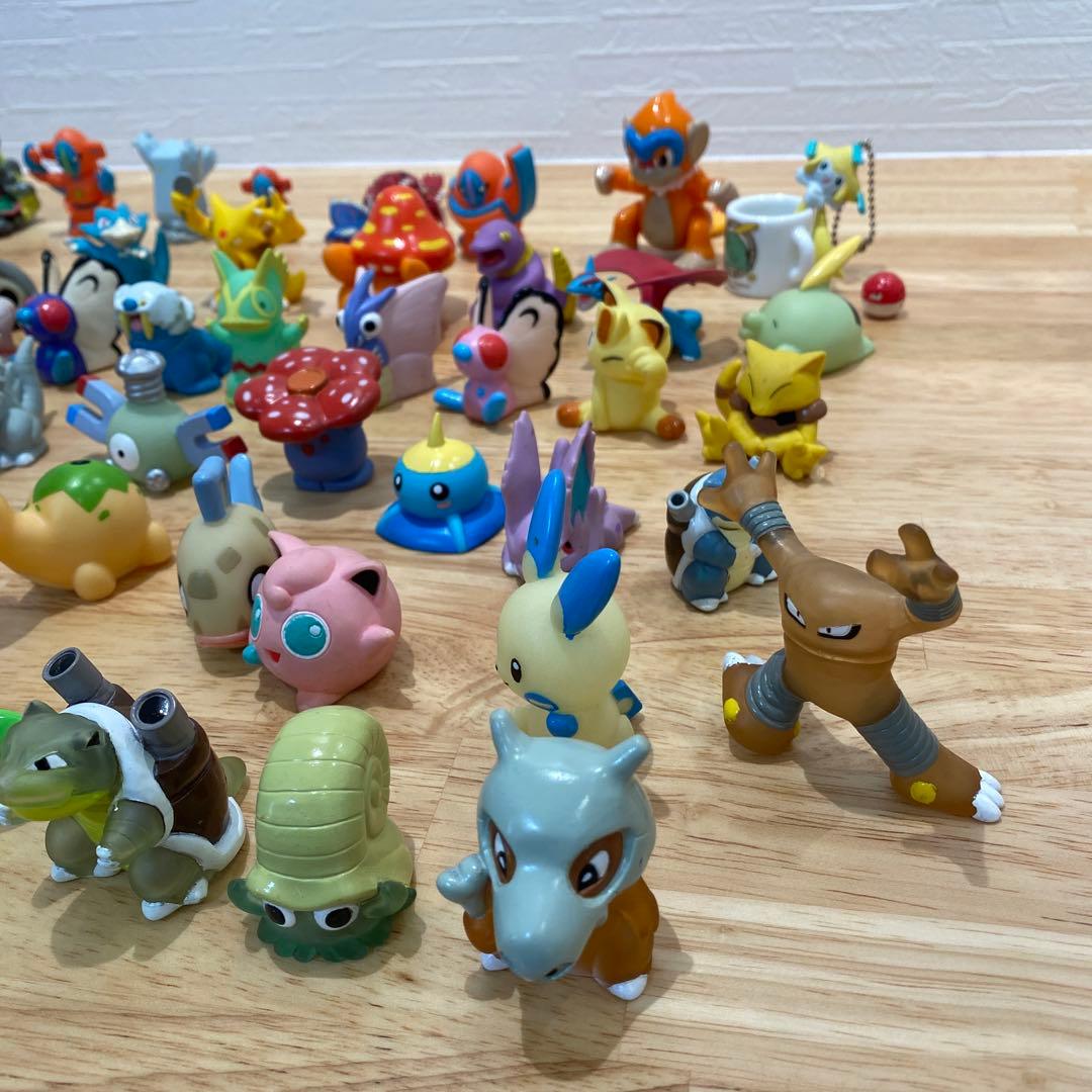 ポケモン指人形など　約85体 レア・クリア・ビッグフィギュア含む