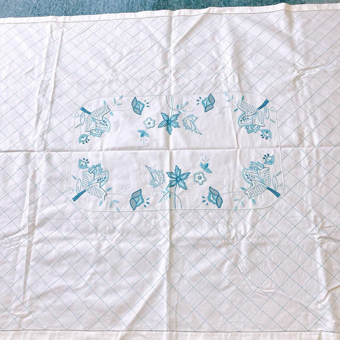戸塚刺繍　テーブルクロス　ハンドメイド