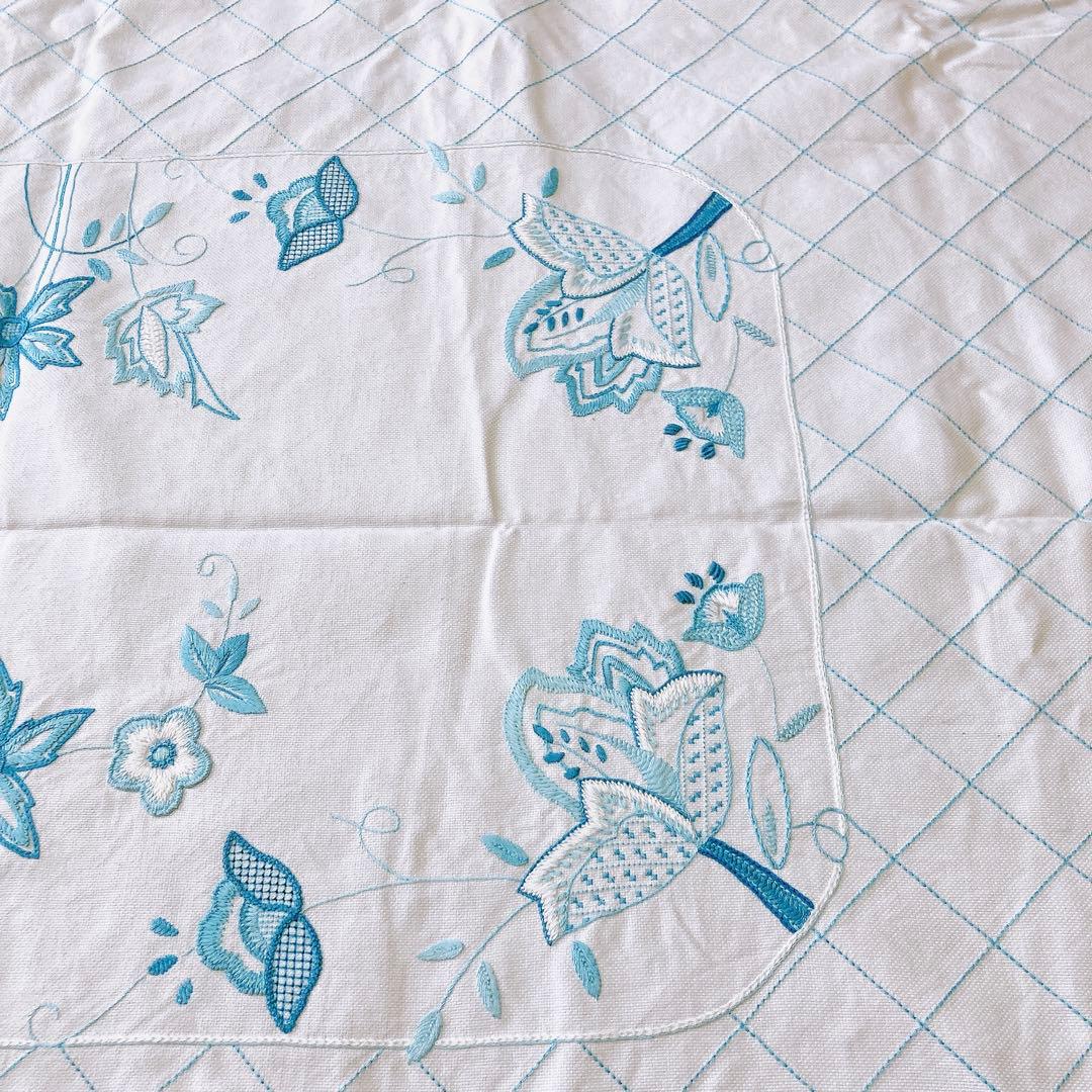 戸塚刺繍　テーブルクロス　ハンドメイド