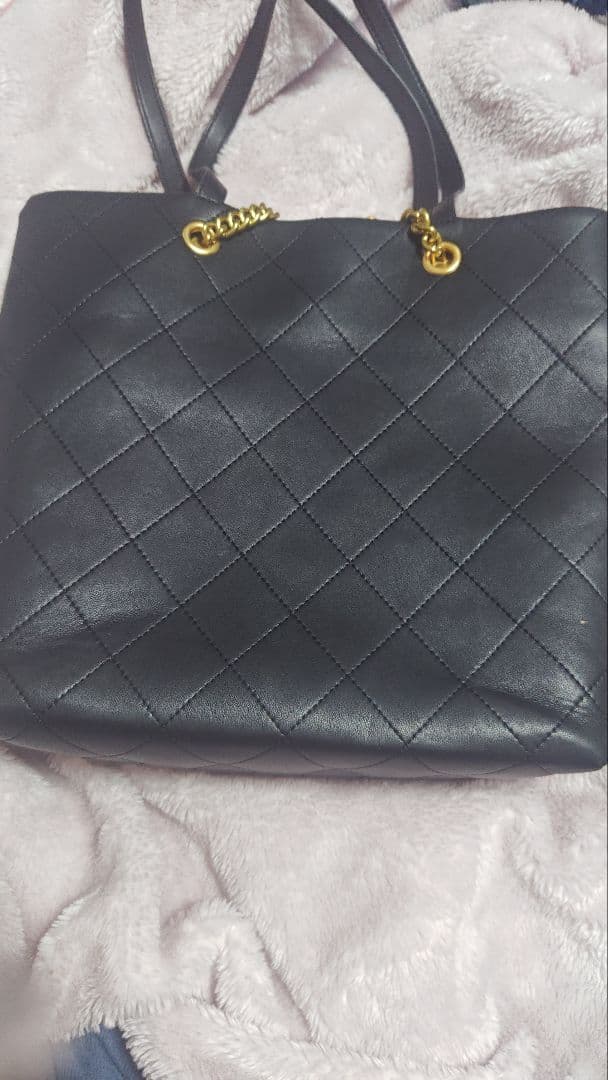 Chanel ノベルティ黒 キルティングレザーバッグ