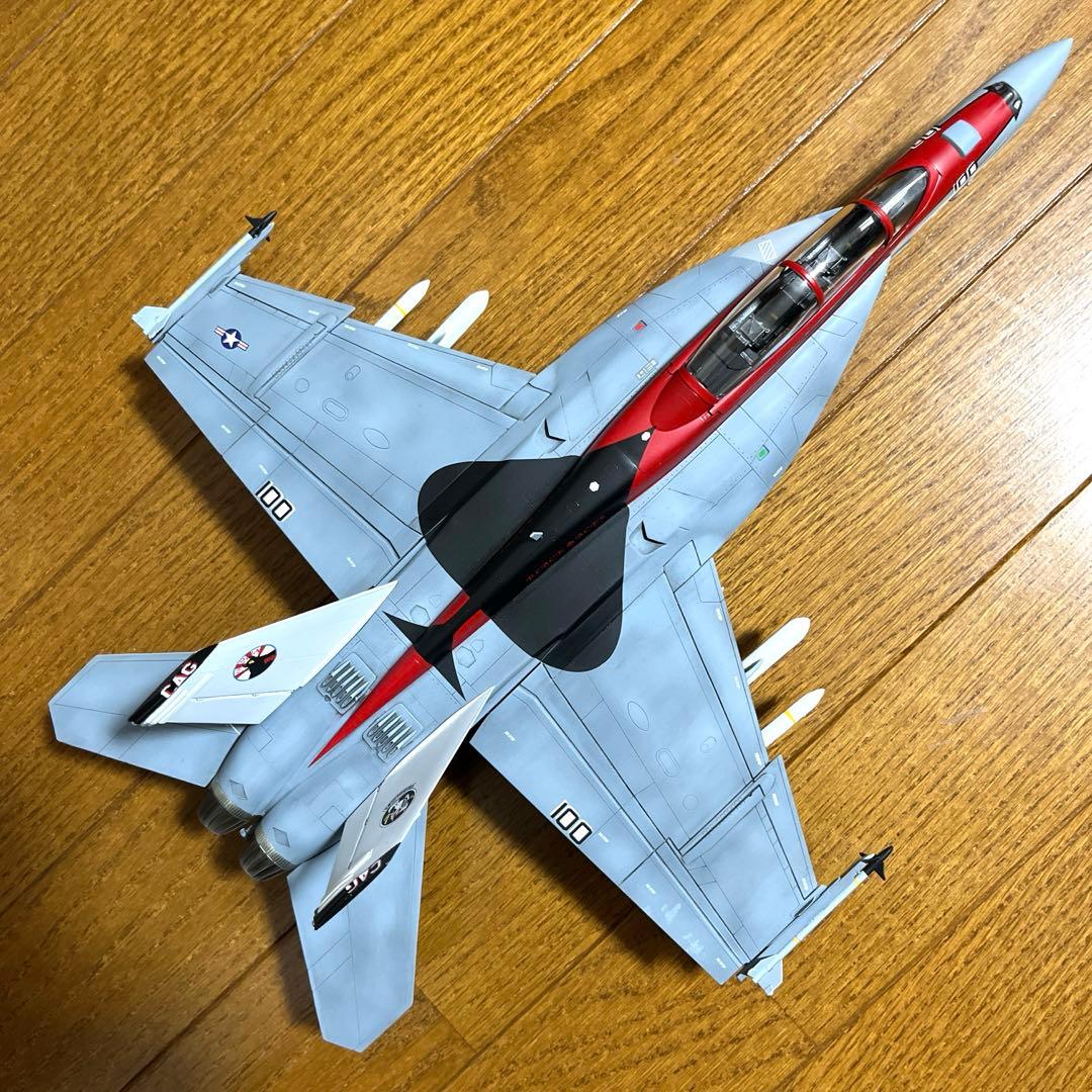 戦闘機プラモデル完成品1/48 F-18スーパーホーネット