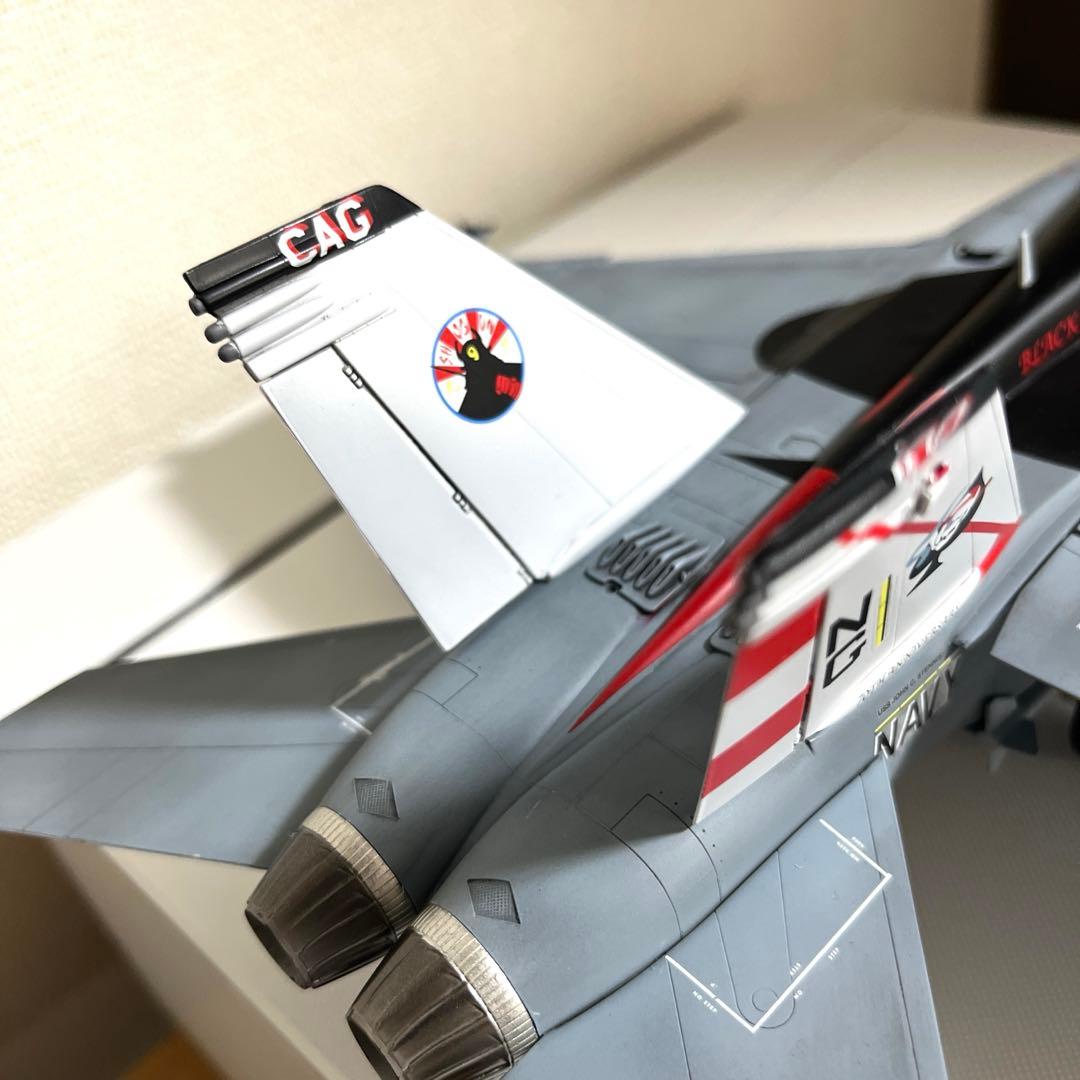 戦闘機プラモデル完成品1/48 F-18スーパーホーネット