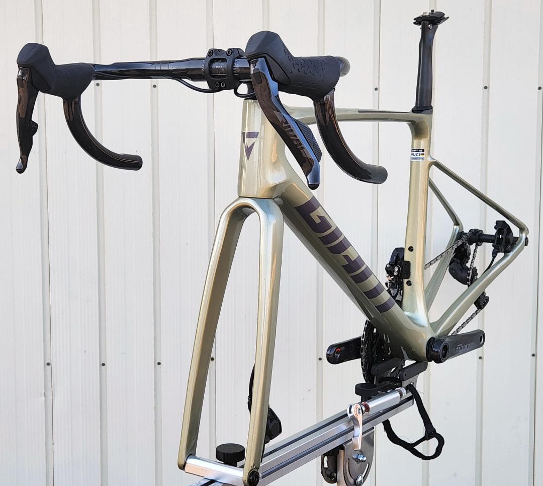 GIANT DEFY ADVANCED Sサイズ 身長目安170cm前後
