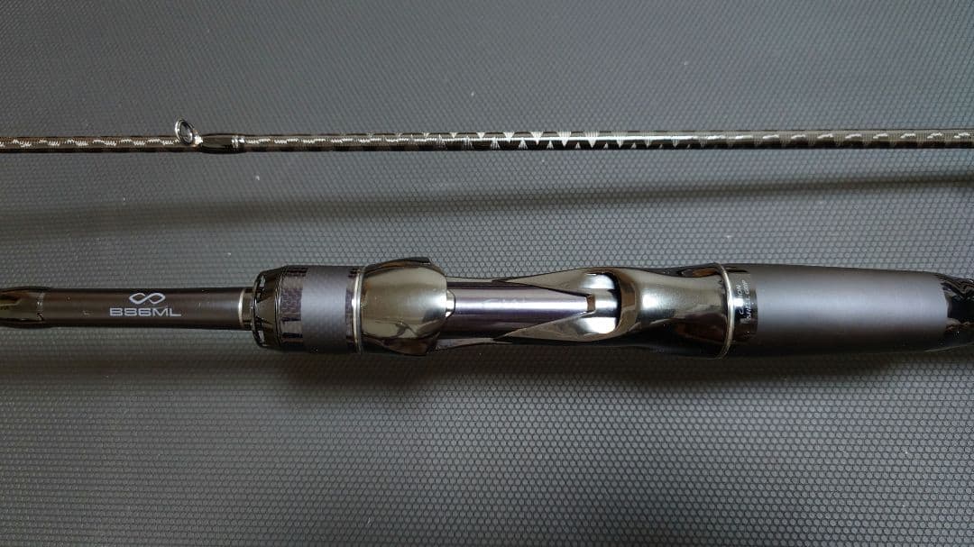 【お値下げ不可】22エクスセンスインフィニティ B86ML【ほぼ新品】