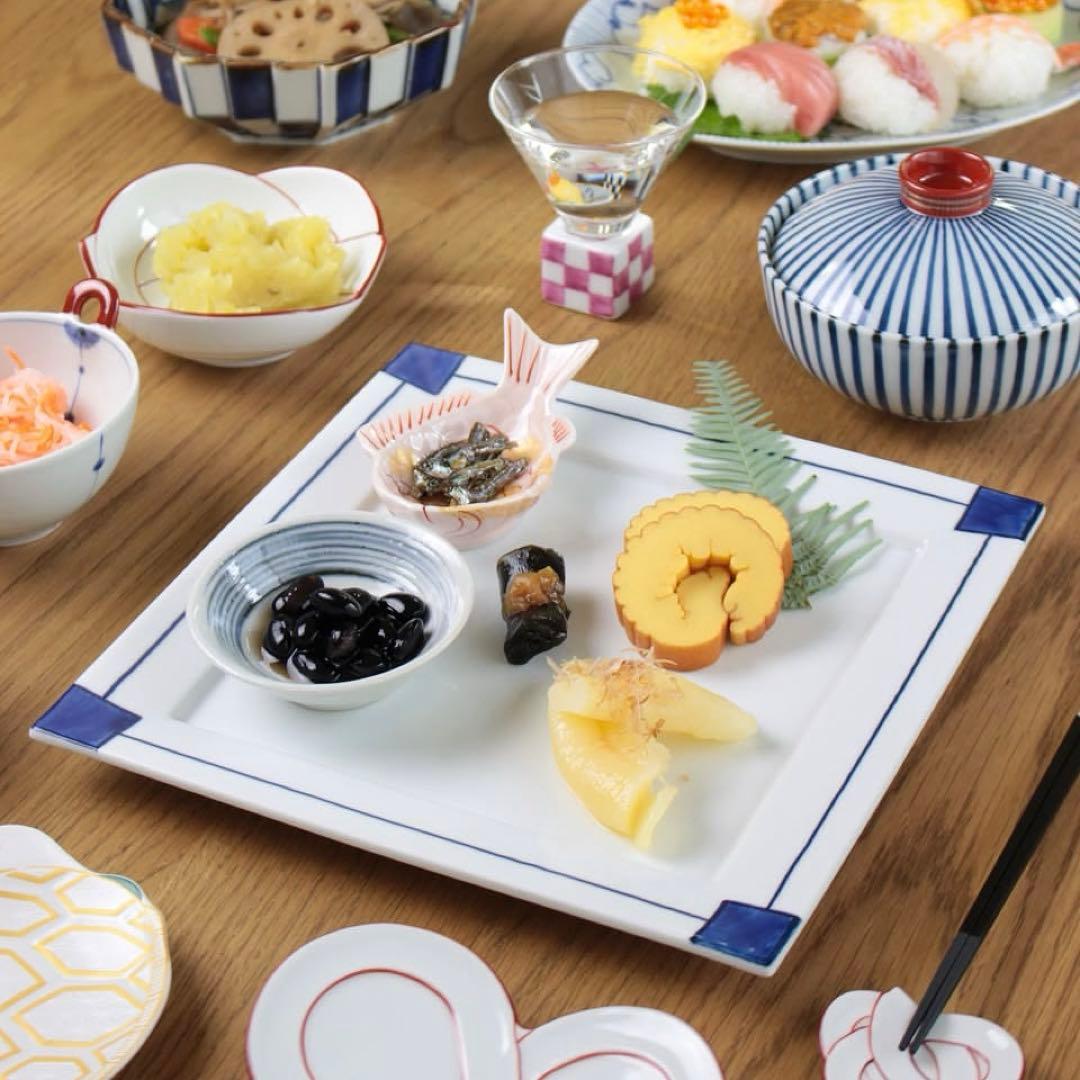 【特別価格】【新品】【大人気】有田焼幸楽窯　錦薄桜金叩鯛形小付4枚セット　縁起物