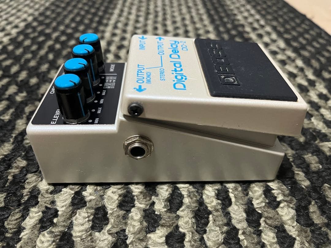 ギター BOSS DD-2