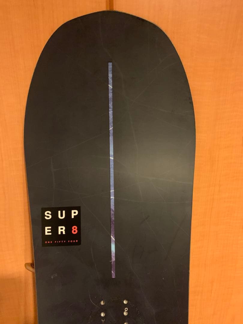 サロモンのパウダー・カービング名機、21-22モデル　SUPER8 154cm