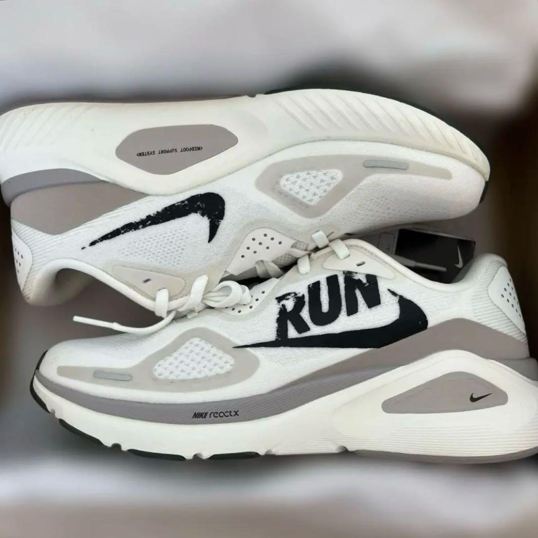 ナイキ ストラクチャー26 RUN 26cm