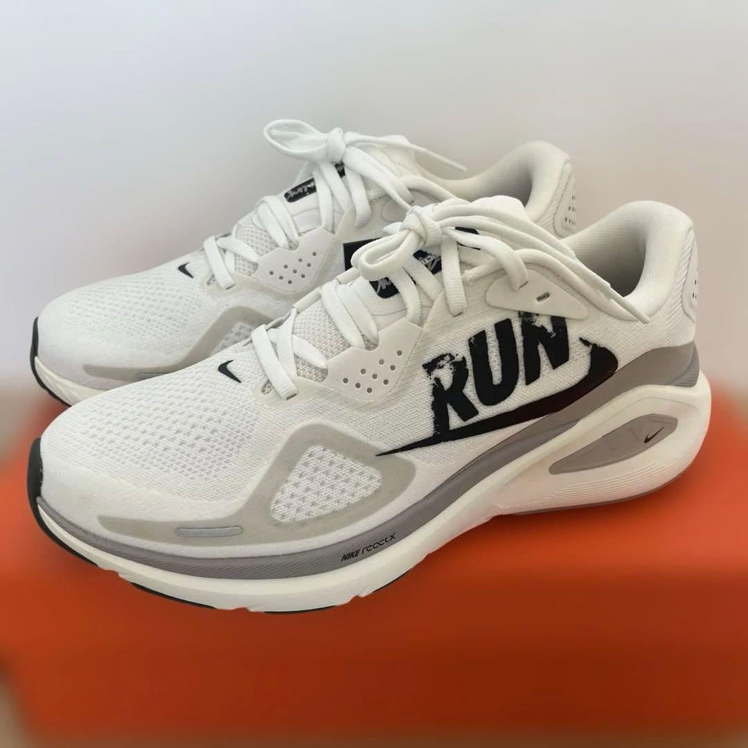 ナイキ ストラクチャー26 RUN 26cm