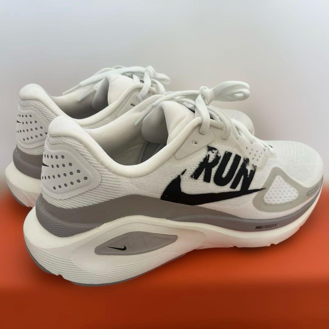 ナイキ ストラクチャー26 RUN 26cm