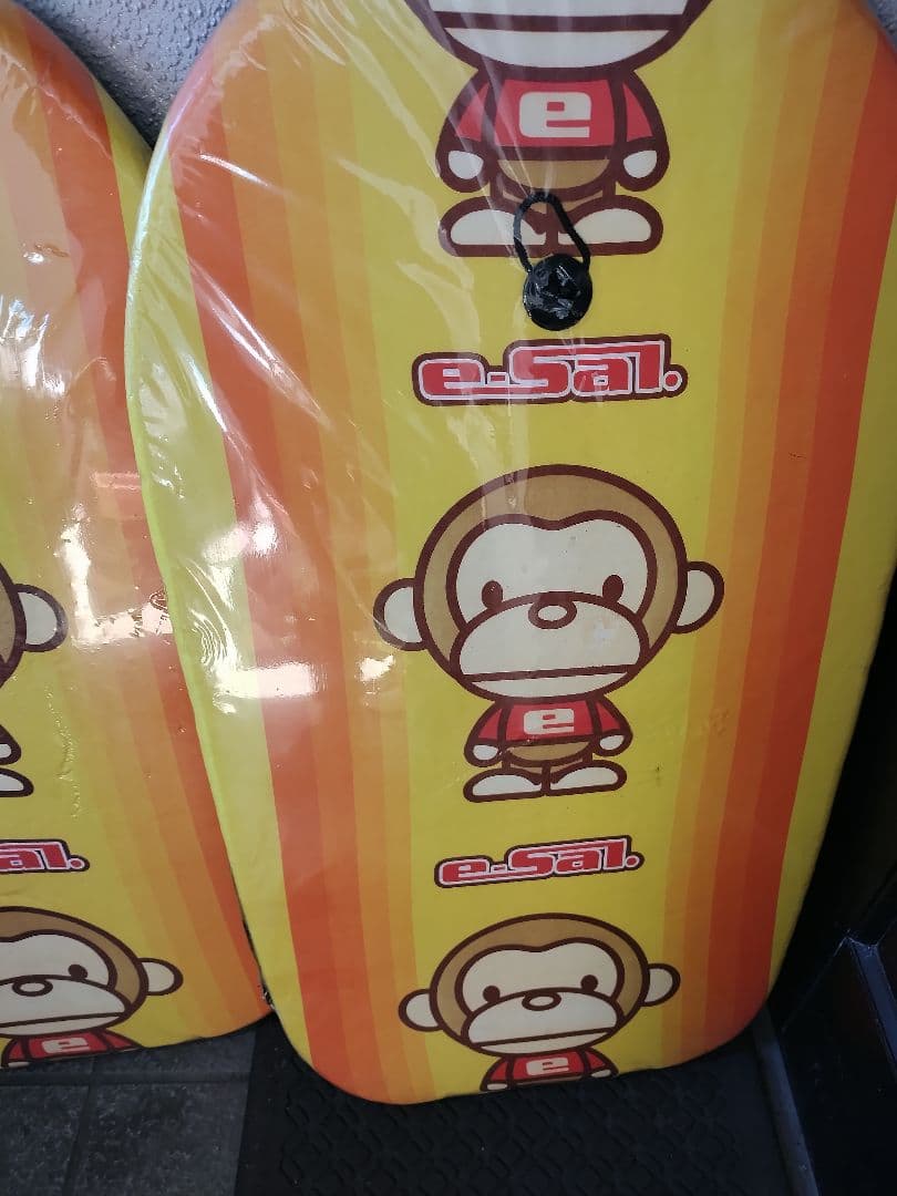 e-sal猿キャラクターボディボード２枚セット新品未使用未開封