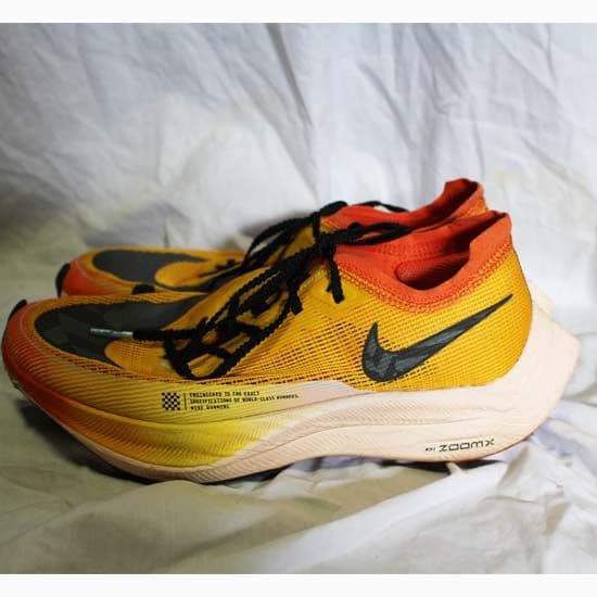 送料込nikeヴェイパーフライ25.5cmナイキ厚底ランニングシューズ