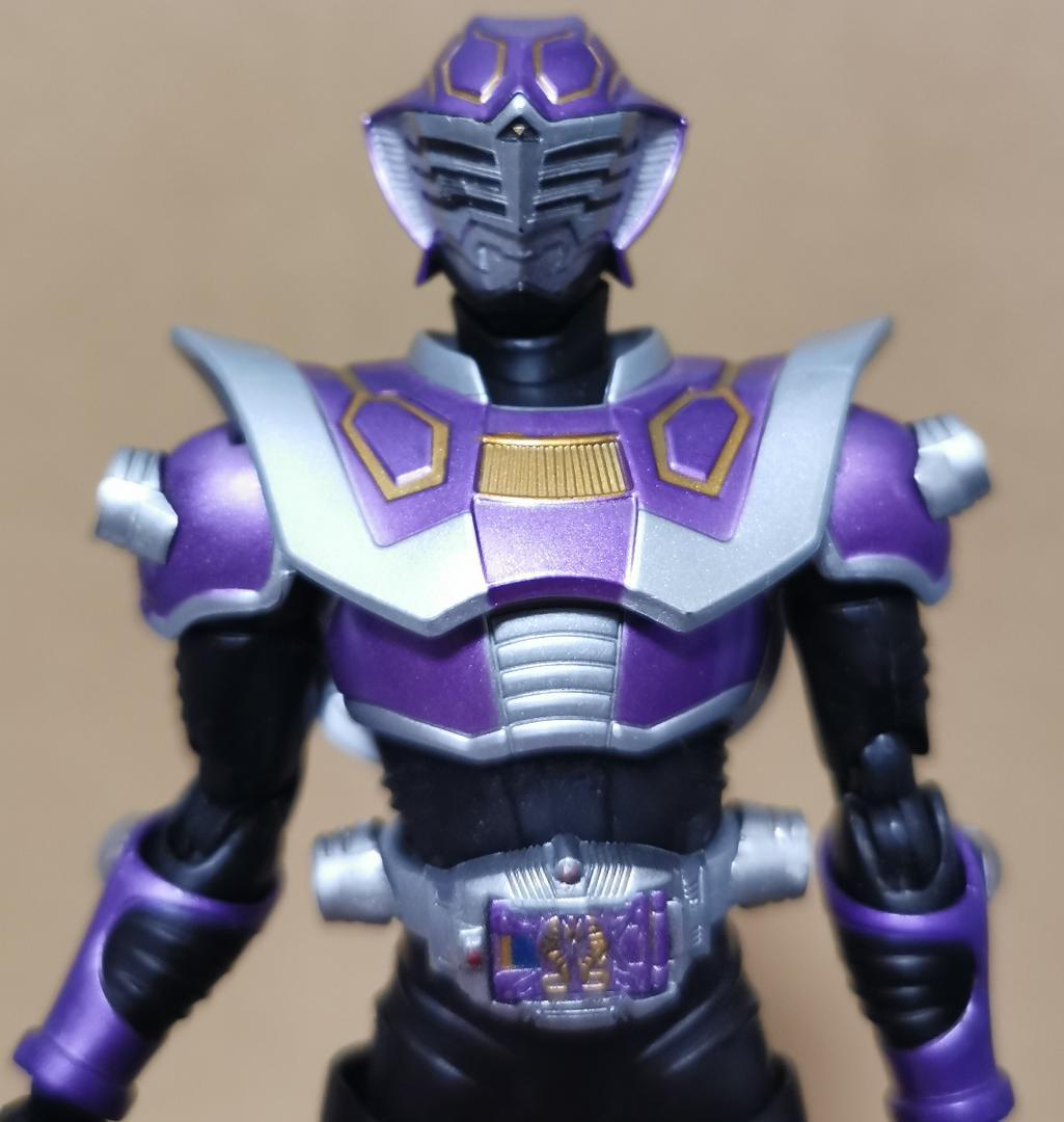 フィギュアーツ 王蛇 開封品 仮面ライダー 龍騎