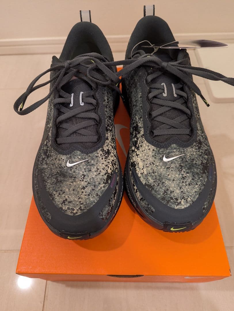 【新品】Nike ボメロプラス　27cm