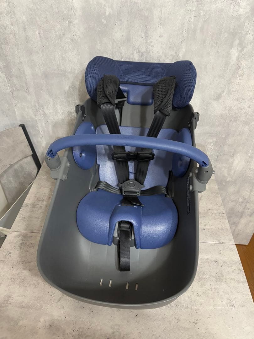 【新品】Panasonic ギュット チャイルドシート 前乗せ