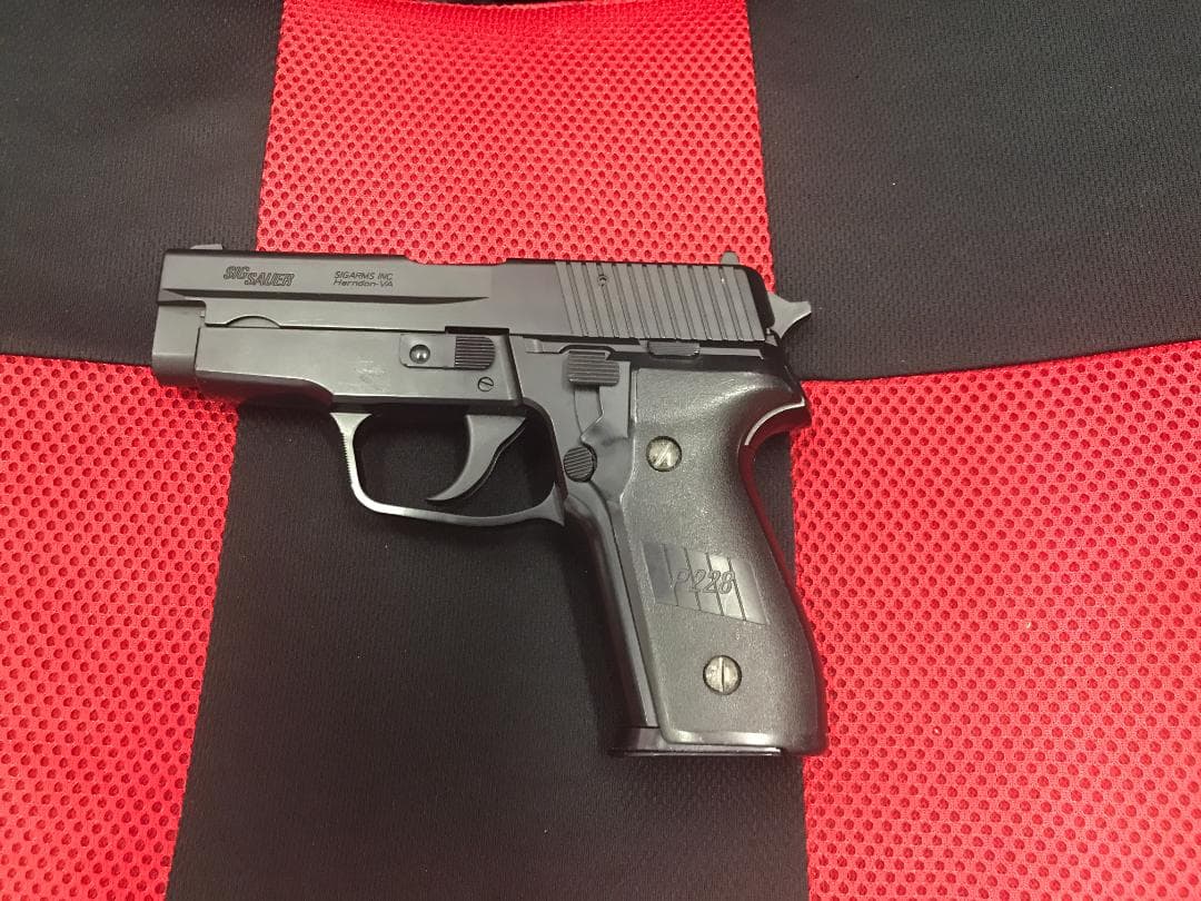 SIG SAUER P228 ASGK 刻印東京マルイ　エアコッキングガン
