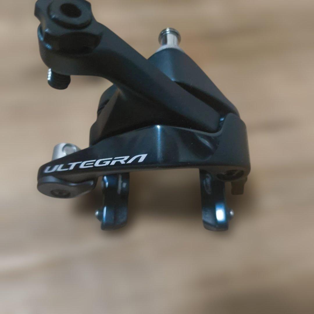 美品　BR-R8000 ULTEGRA キャリパーブレーキ 前後セット