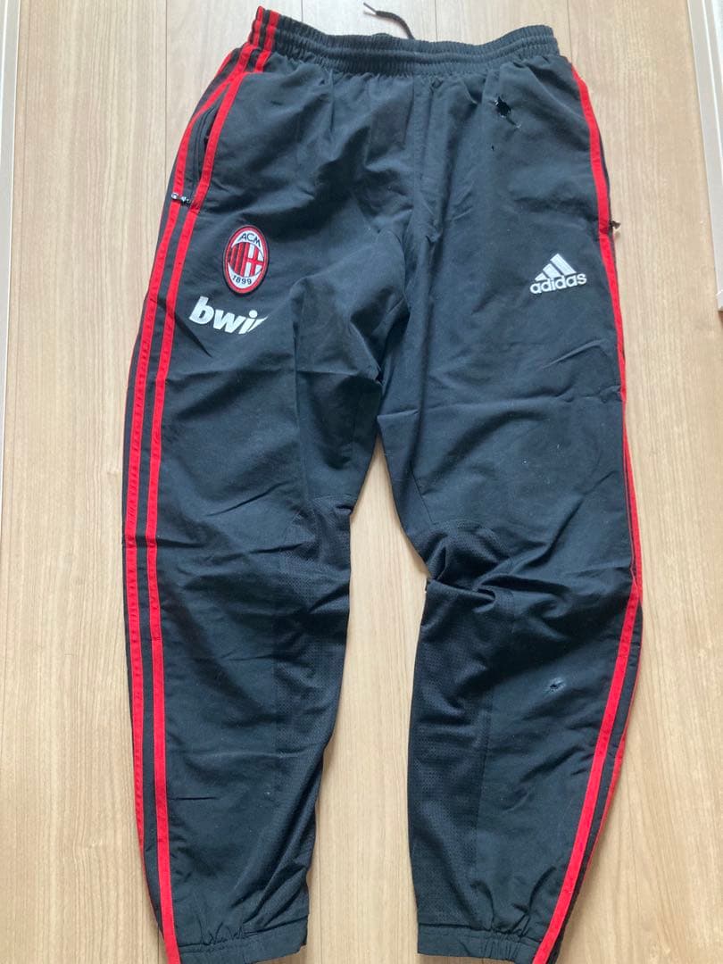 09年　adidas ACミラン ジャケット Mサイズ 黒/赤
