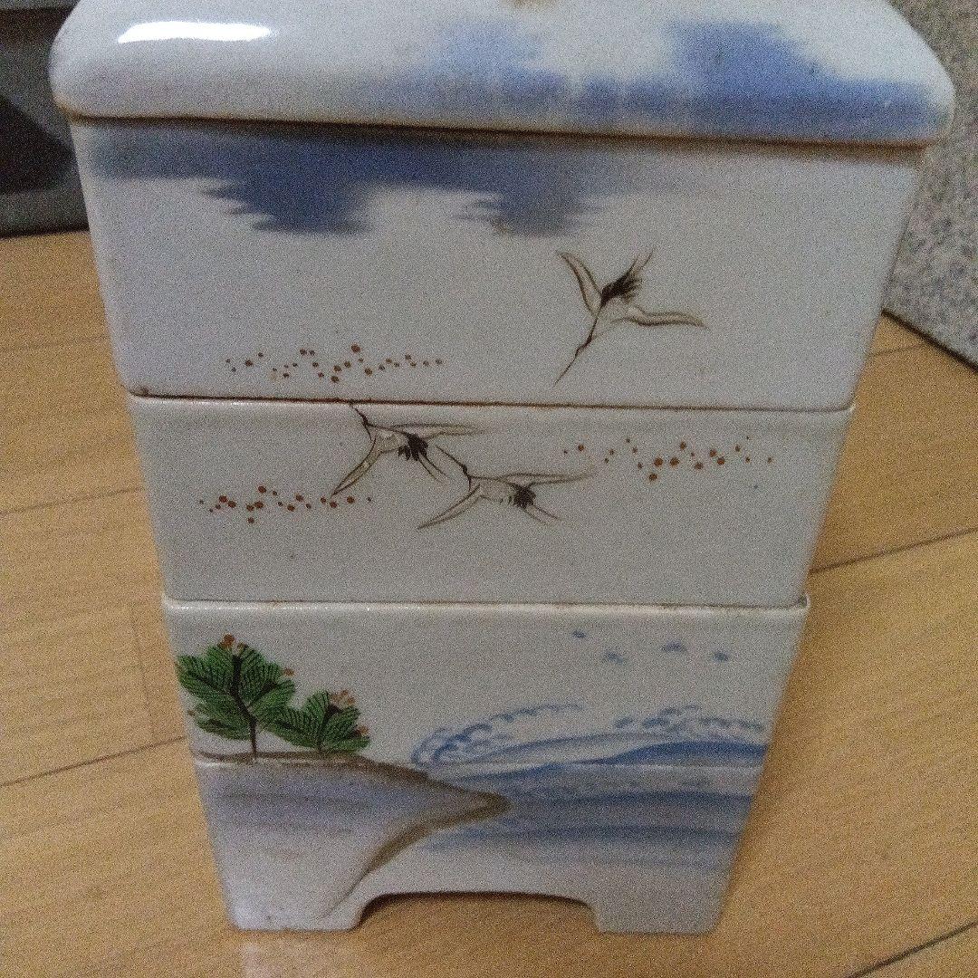 重箱 鶴 　金彩　松　富士　陶磁器　 重箱　段重 吉祥 縁起 ビンテージ明治時代