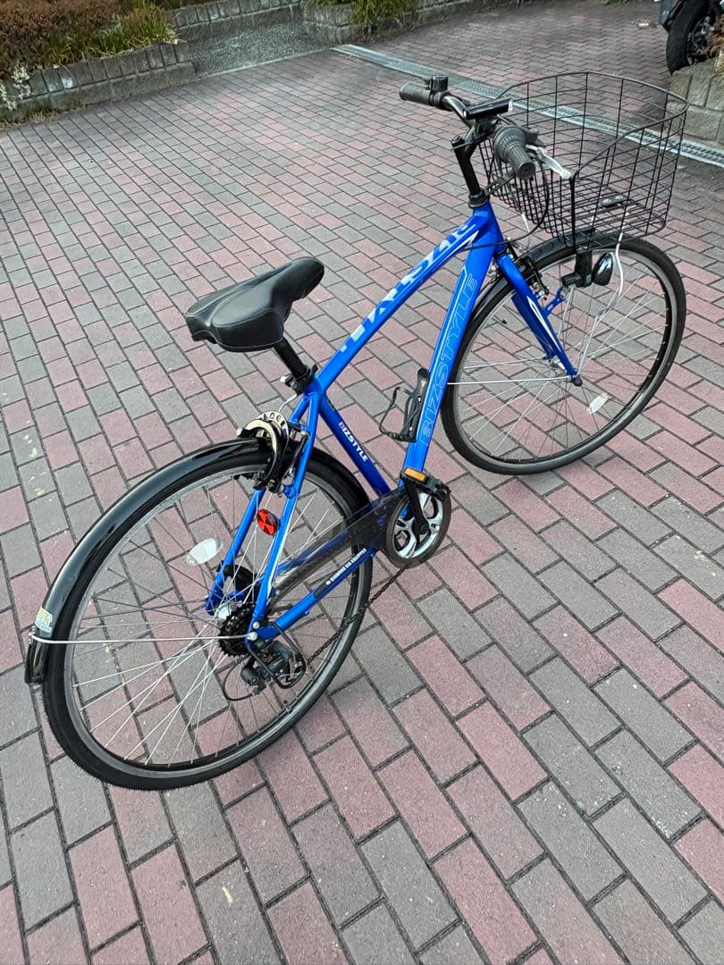 新品タイヤ・通勤通学快速バイク(700c)お届けでも、お引き取りでも大丈夫です。
